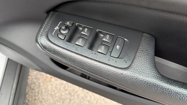 Volvo V60 2.0 B4D Cross Country 5dr AWD Auto Diesel Estate